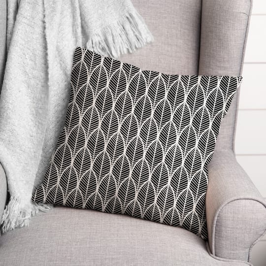 Leaf Pattern Indoor/Outdoor Throw Pillow